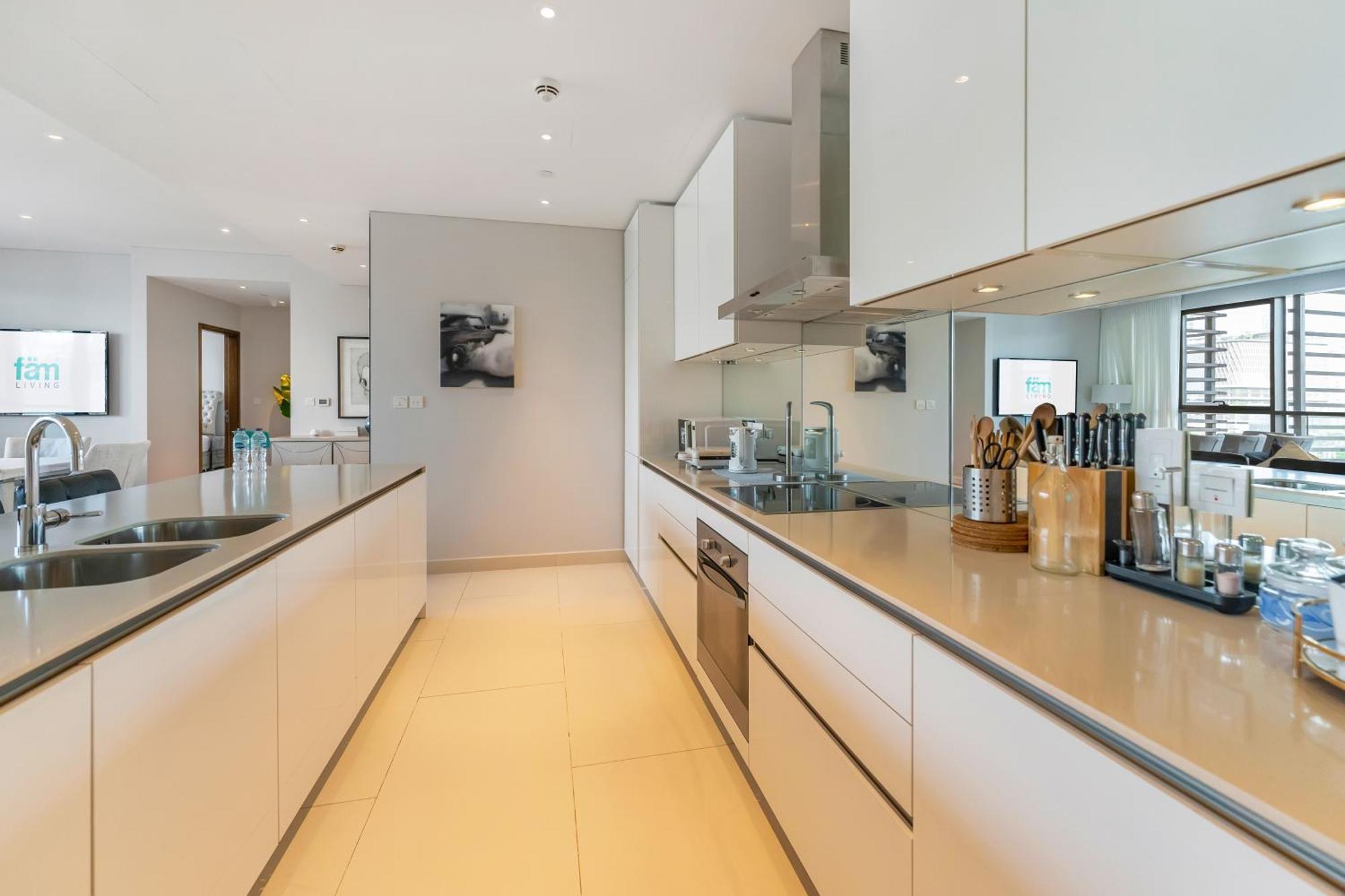 Appartamento Fam Living - City Walk - Opulent Living Dubai Esterno foto