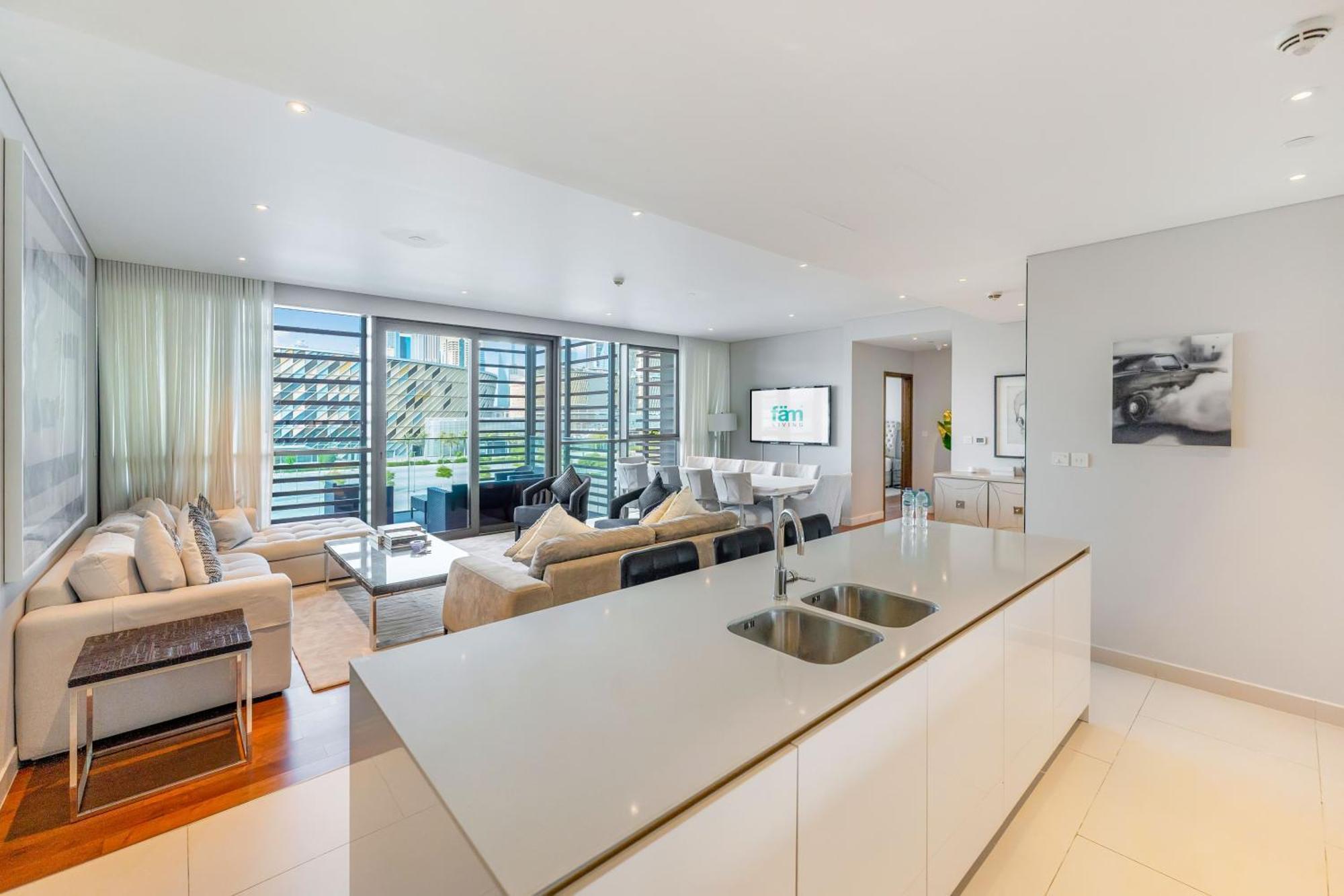 Appartamento Fam Living - City Walk - Opulent Living Dubai Esterno foto